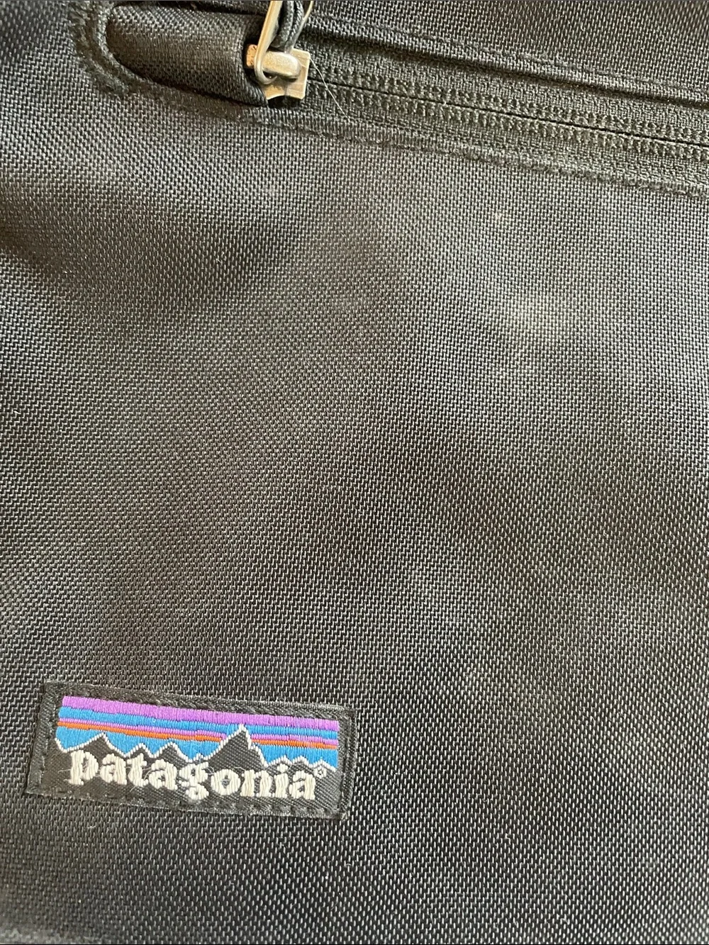 Patagonia Black Messenger Bag with Reflective Accent